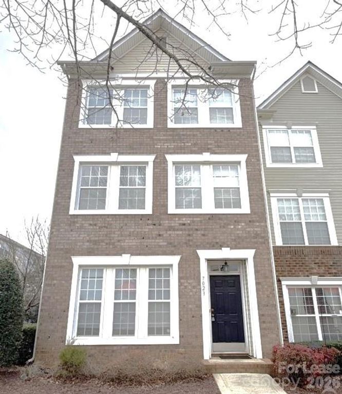 7023 Brighton Park Drive, Mint Hill, NC 28227