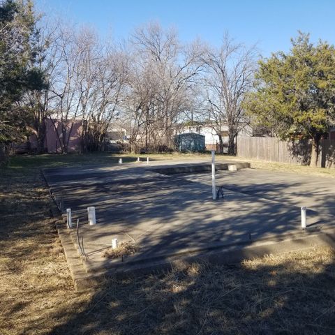 2206 Beverly Drive, Granbury, TX 76048