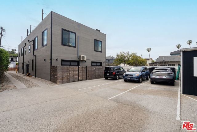 4666 York Boulevard, Los Angeles, CA 90041