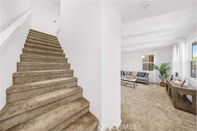 119 jessup, Tustin, CA 92780