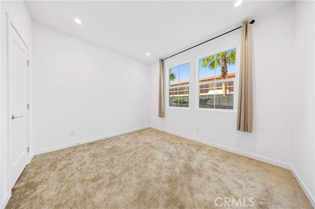 119 jessup, Tustin, CA 92780