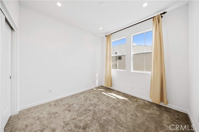 119 jessup, Tustin, CA 92780