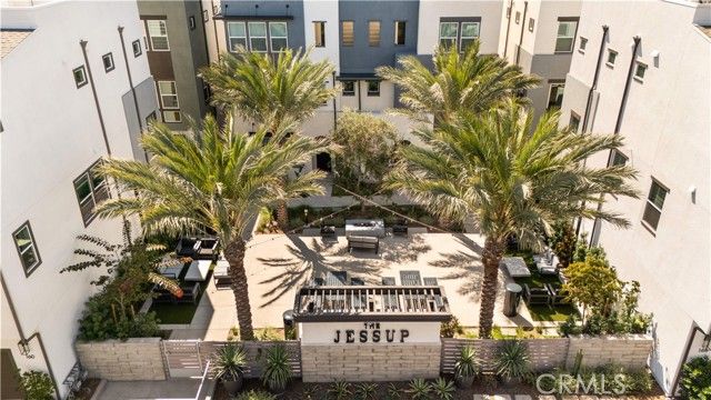 119 jessup, Tustin, CA 92780