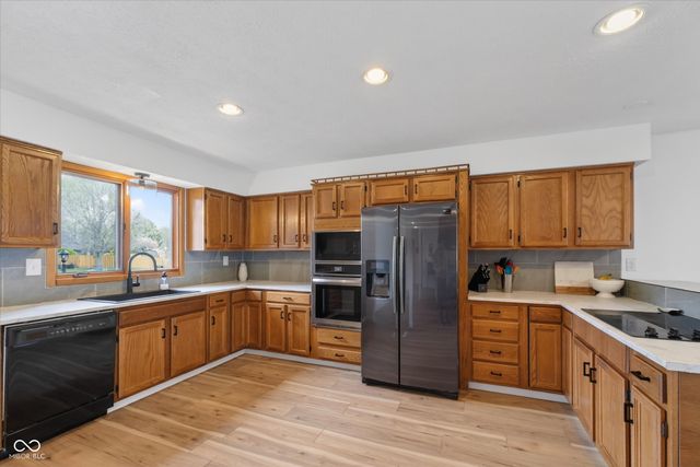 5021 Tudor Circle, Carmel, IN 46033