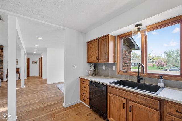 5021 Tudor Circle, Carmel, IN 46033
