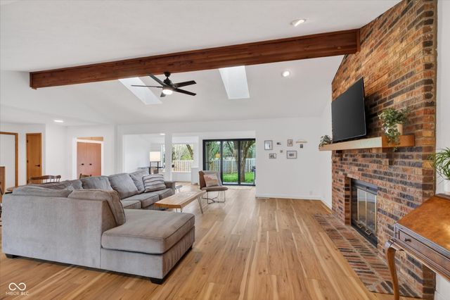5021 Tudor Circle, Carmel, IN 46033