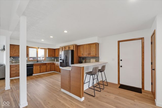 5021 Tudor Circle, Carmel, IN 46033