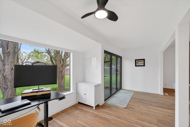 5021 Tudor Circle, Carmel, IN 46033