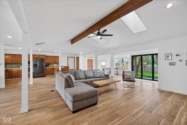 5021 Tudor Circle, Carmel, IN 46033