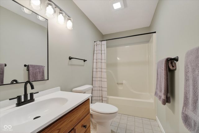 5021 Tudor Circle, Carmel, IN 46033