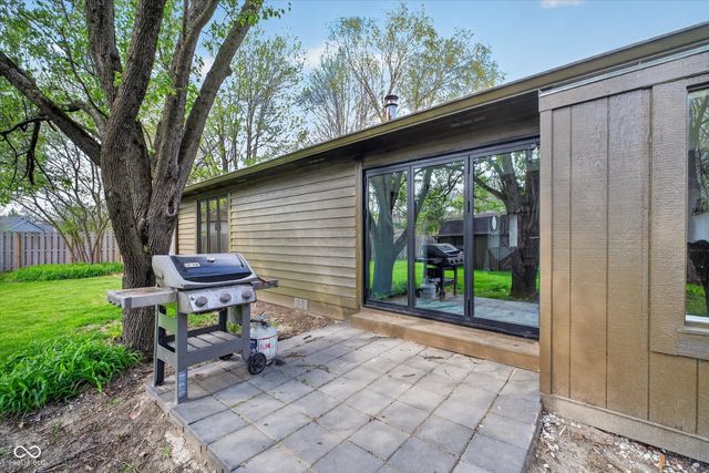 5021 Tudor Circle, Carmel, IN 46033