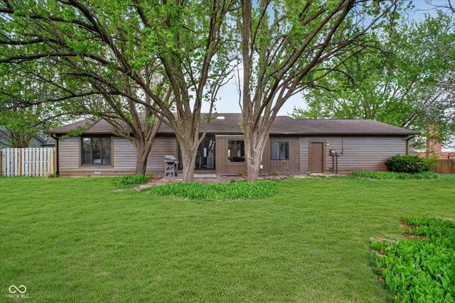 5021 Tudor Circle, Carmel, IN 46033