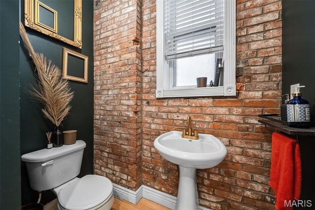 2316 S 9th Street, St Louis, MO 63104