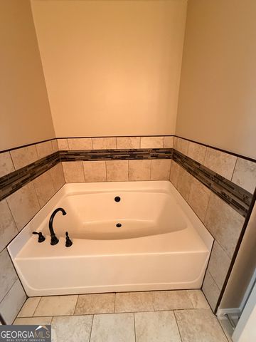 981 BROWNSTONE Lane 17, Marietta, GA 30008