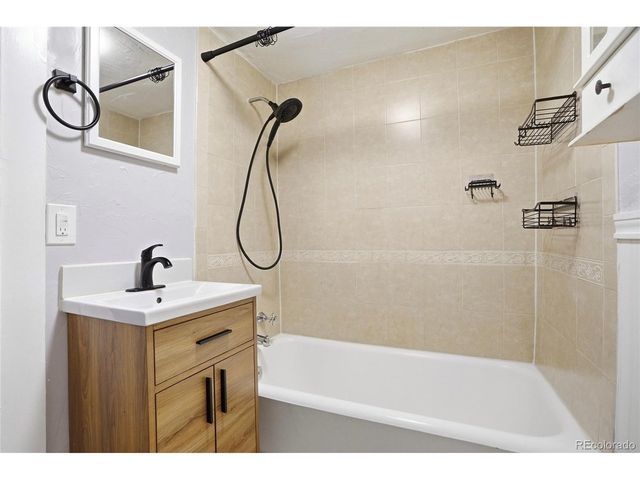 1010 N Downing St 9, Denver, CO 80218