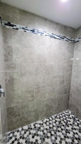 9019 E Crow Cir, La Belle, FL 33935