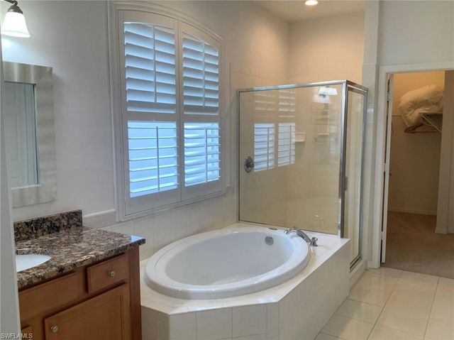 5583 Lago Villaggio WAY, Naples, FL 34104