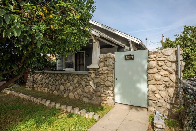 781 W Center, Pomona, CA 91768
