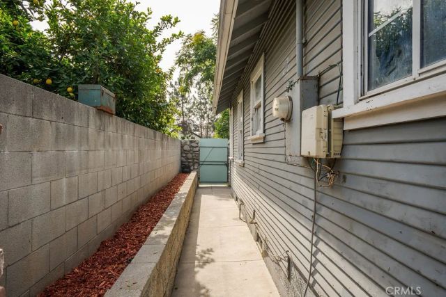 781 W Center, Pomona, CA 91768