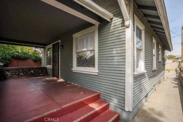 781 W Center, Pomona, CA 91768