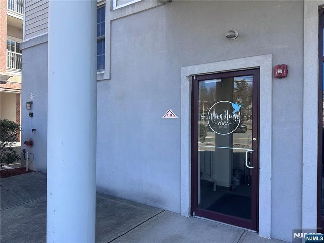 45 Emerson Plaza, Emerson, NJ 07630
