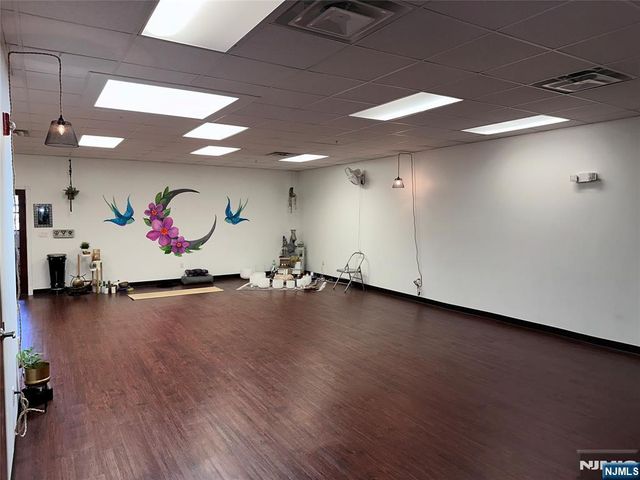 45 Emerson Plaza, Emerson, NJ 07630