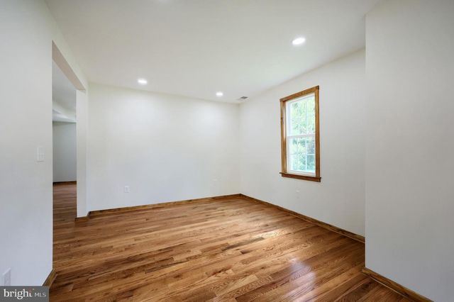 13 MAUL AVE, Felton, PA 17322
