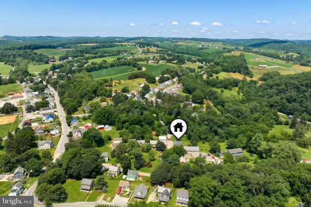 13 MAUL AVE, Felton, PA 17322