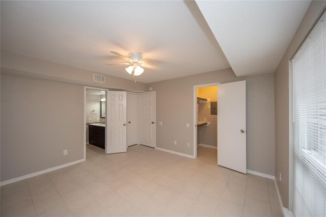 1880 White Oak Drive 118, Houston, TX 77009