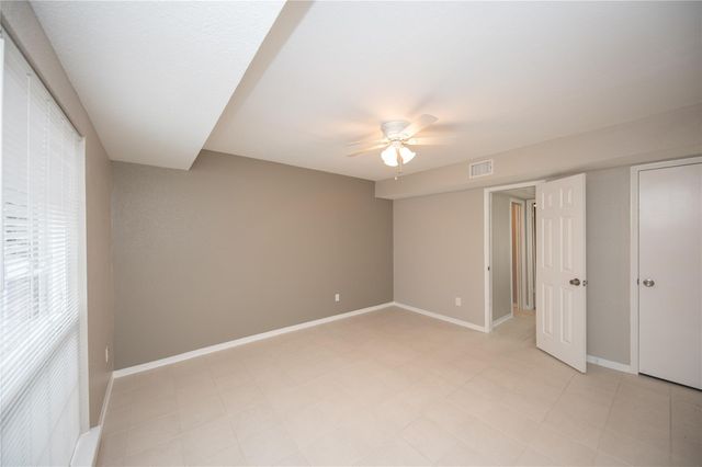 1880 White Oak Drive 118, Houston, TX 77009