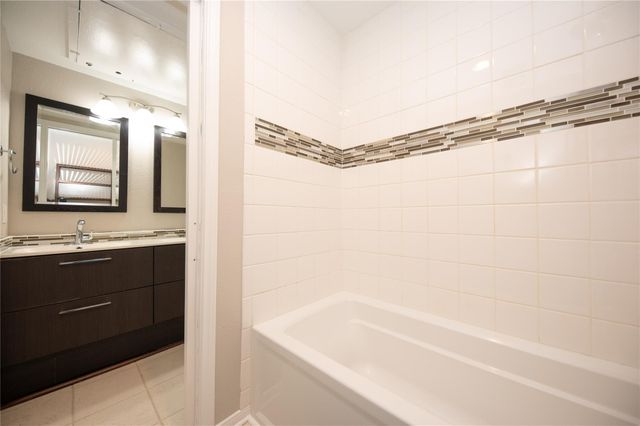 1880 White Oak Drive 118, Houston, TX 77009