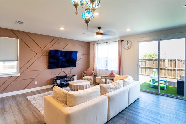 2912 Grandview Drive, Wylie, TX 75098