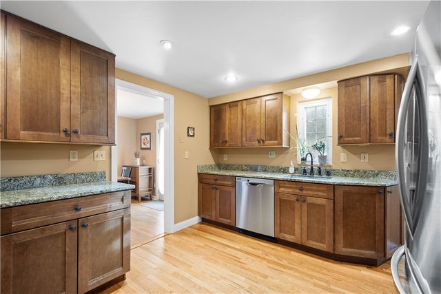 224 Hays Rd, Upper St Clair, PA 15241