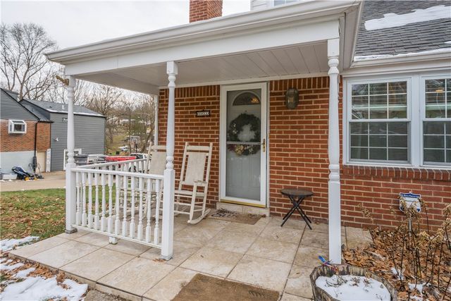 224 Hays Rd, Upper St Clair, PA 15241