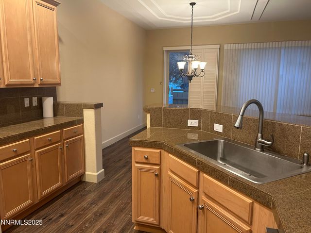 6615 Aston Circle, Sparks, NV 89436