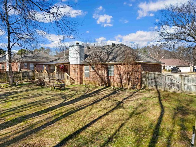 26 W Plaza Boulevard, Cabot, AR 72023