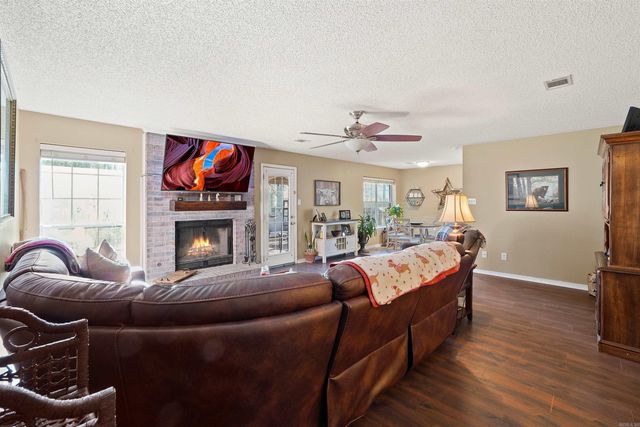 26 W Plaza Boulevard, Cabot, AR 72023