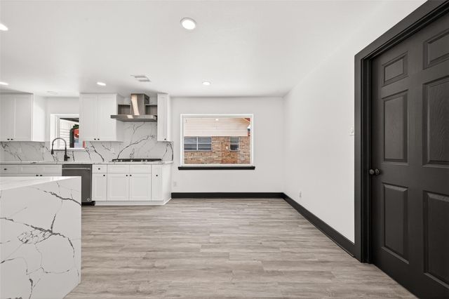 9519 Moorberry Lane, Houston, TX 77080