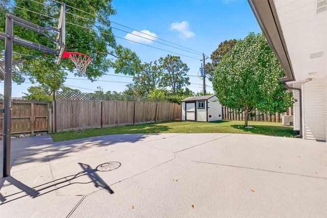 9519 Moorberry Lane, Houston, TX 77080