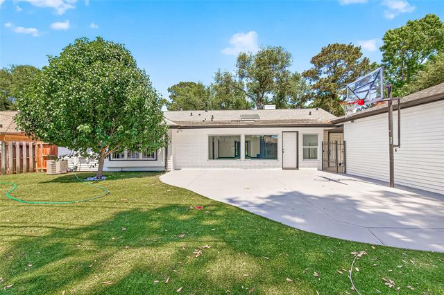 9519 Moorberry Lane, Houston, TX 77080