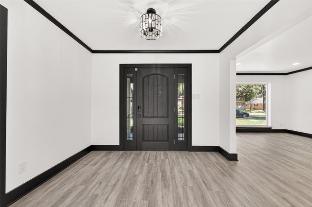 9519 Moorberry Lane, Houston, TX 77080