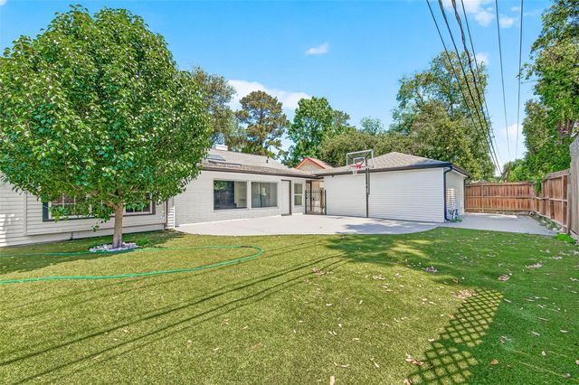 9519 Moorberry Lane, Houston, TX 77080