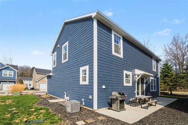 740 Preserve Drive, South Haven, MI 49090