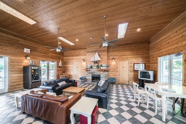 740 Preserve Drive, South Haven, MI 49090