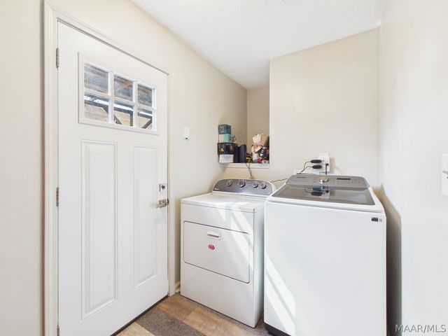 1809 Jenny Drive, Prattville, AL 36066