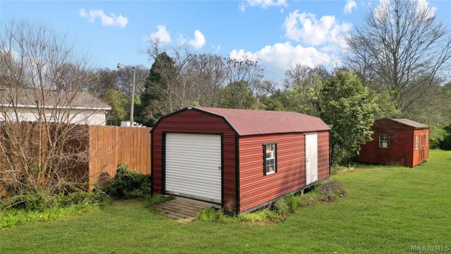 1809 Jenny Drive, Prattville, AL 36066