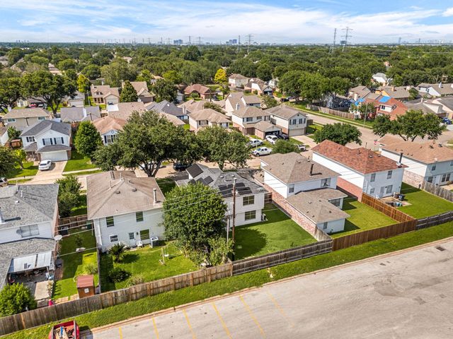 11715 Evesborough Drive, Houston, TX 77099