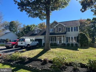423 BRADLEY LN, Shippensburg, PA 17257