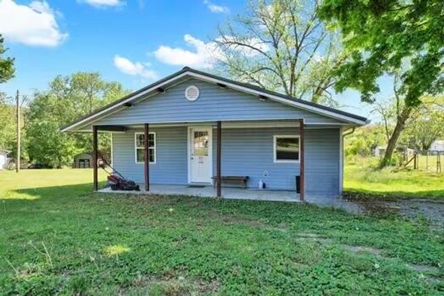 114 Chapel Avenue, Sweetwater, TN 37874