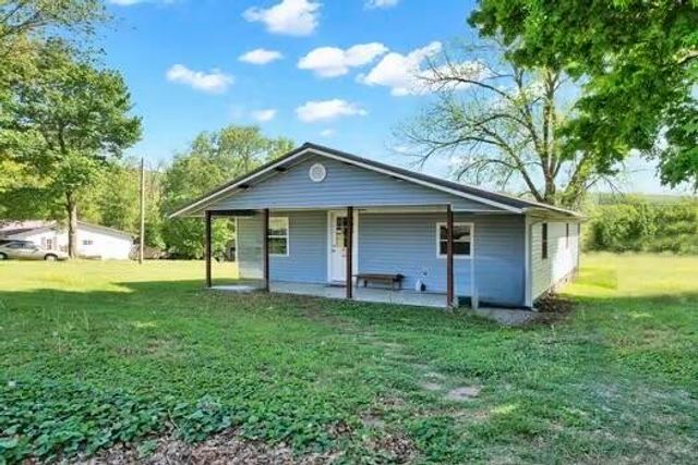 114 Chapel Avenue, Sweetwater, TN 37874